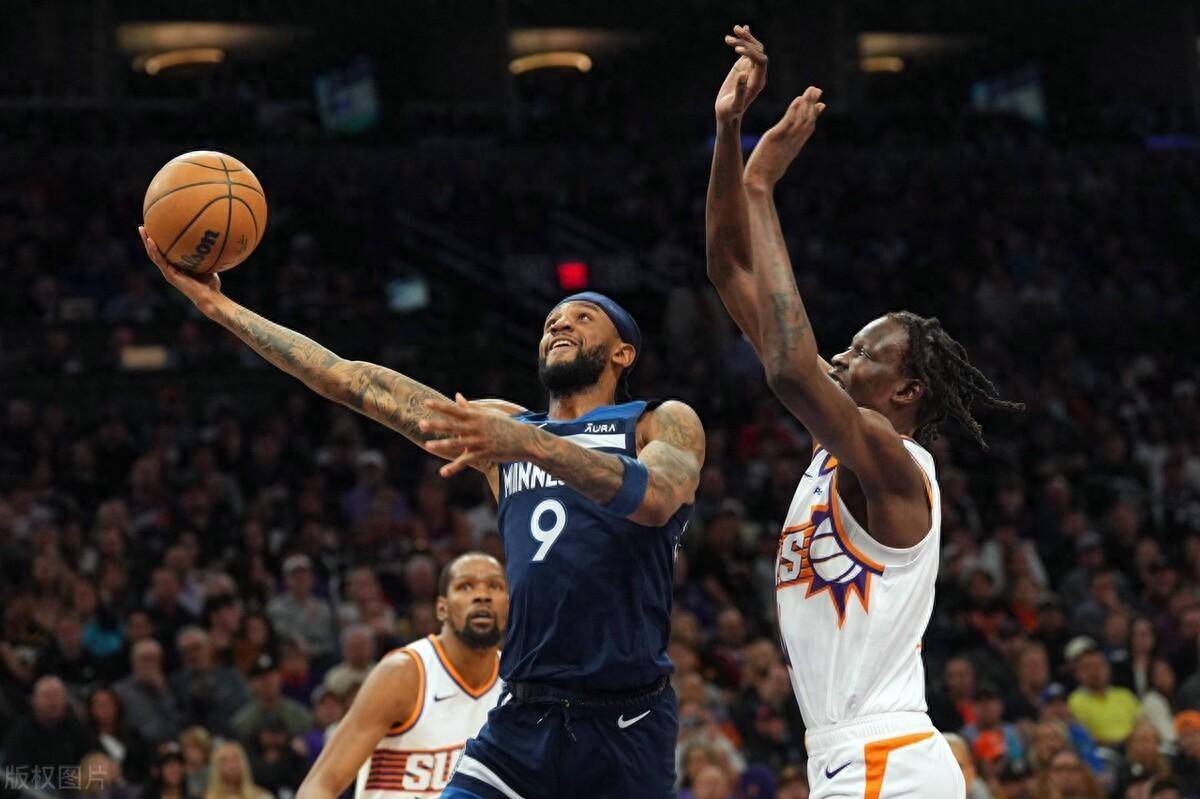 开云足球直播-勇士险胜国王，杜兰特高光表现