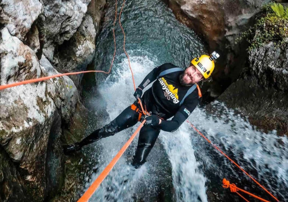 开云下载-希腊外援光头因伤退出最重要一战