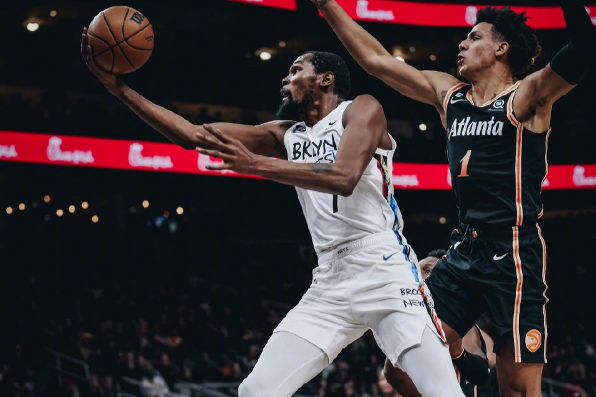 开云体育入口-篮网战绩下滑，球迷呼吁重整旗鼓