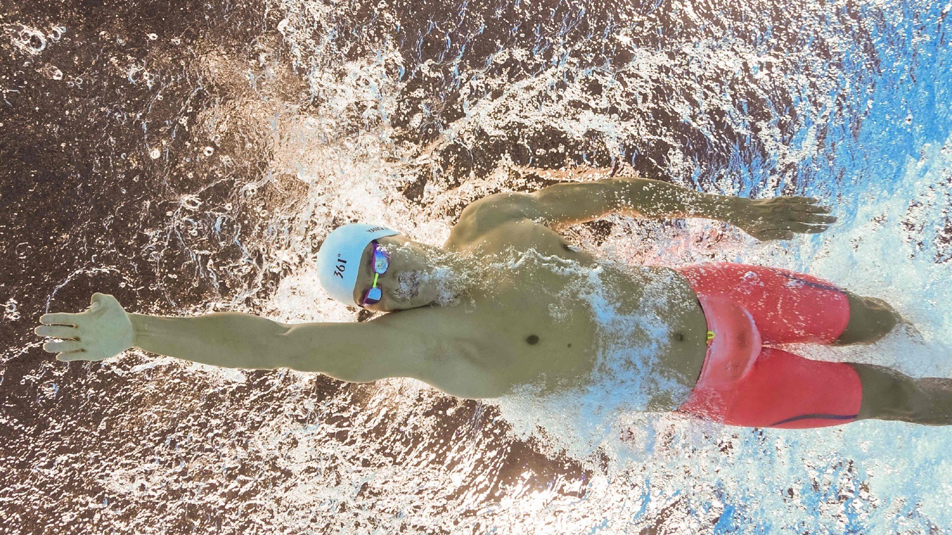 绿茵场鏖战未休,乒乓台捷报已传—多维赛场上的中国力量